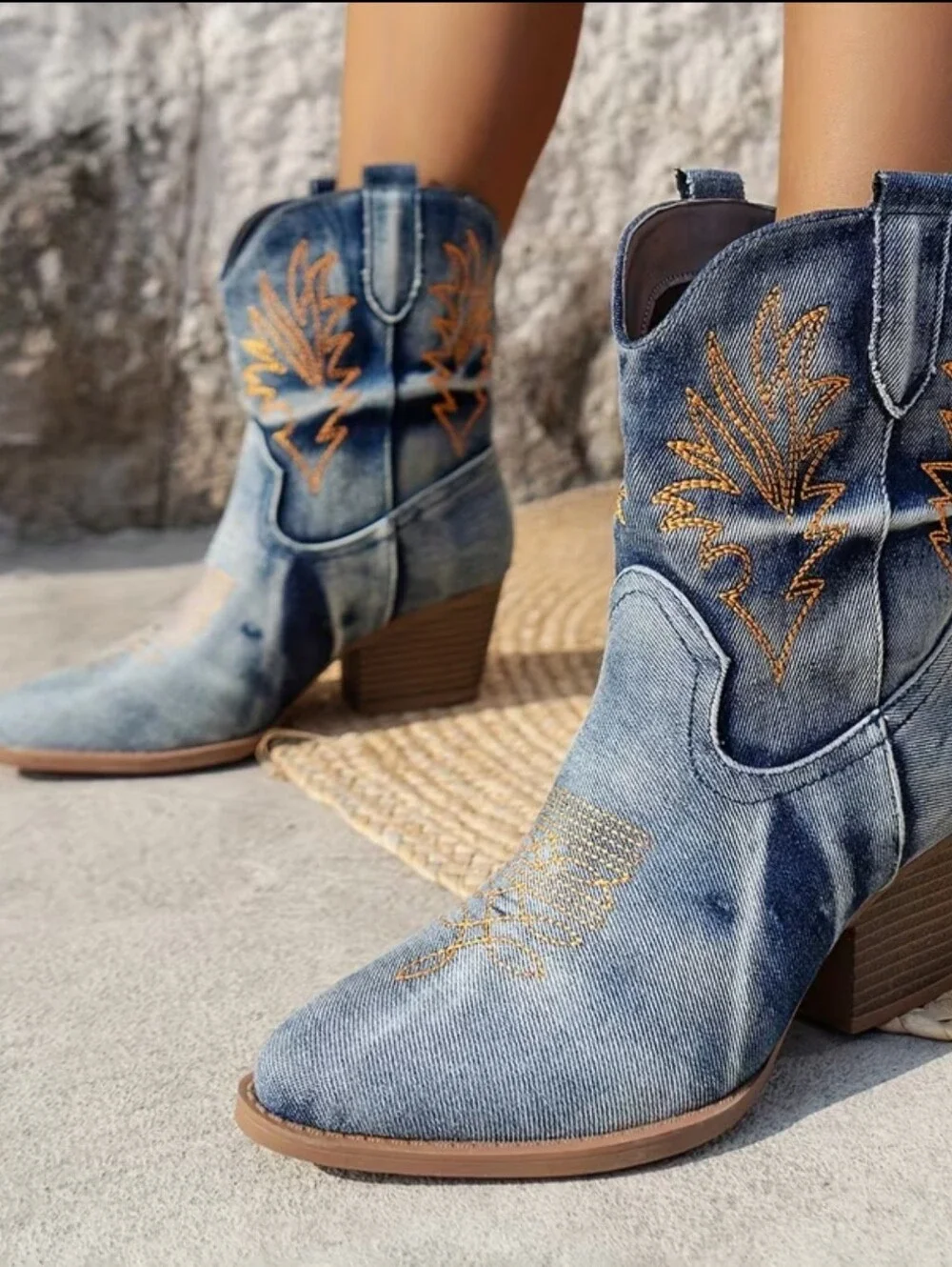 Western Denim Embroidered Mid-Heel Ankle Boots - Blue
